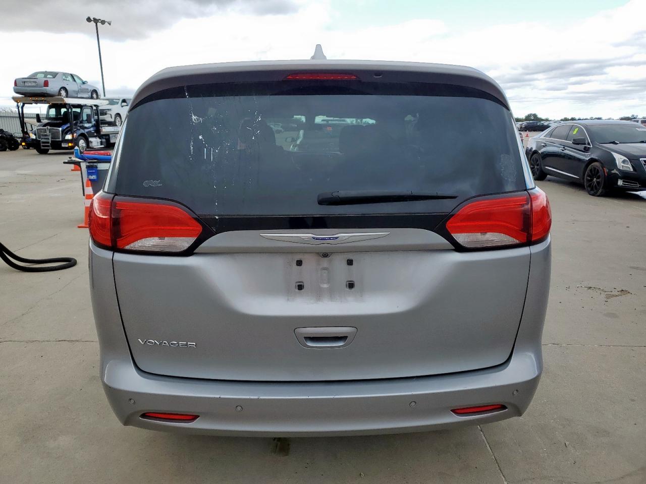 2020 Chrysler Voyager Lx VIN: 2C4RC1CG4LR113277 Lot: 90528155