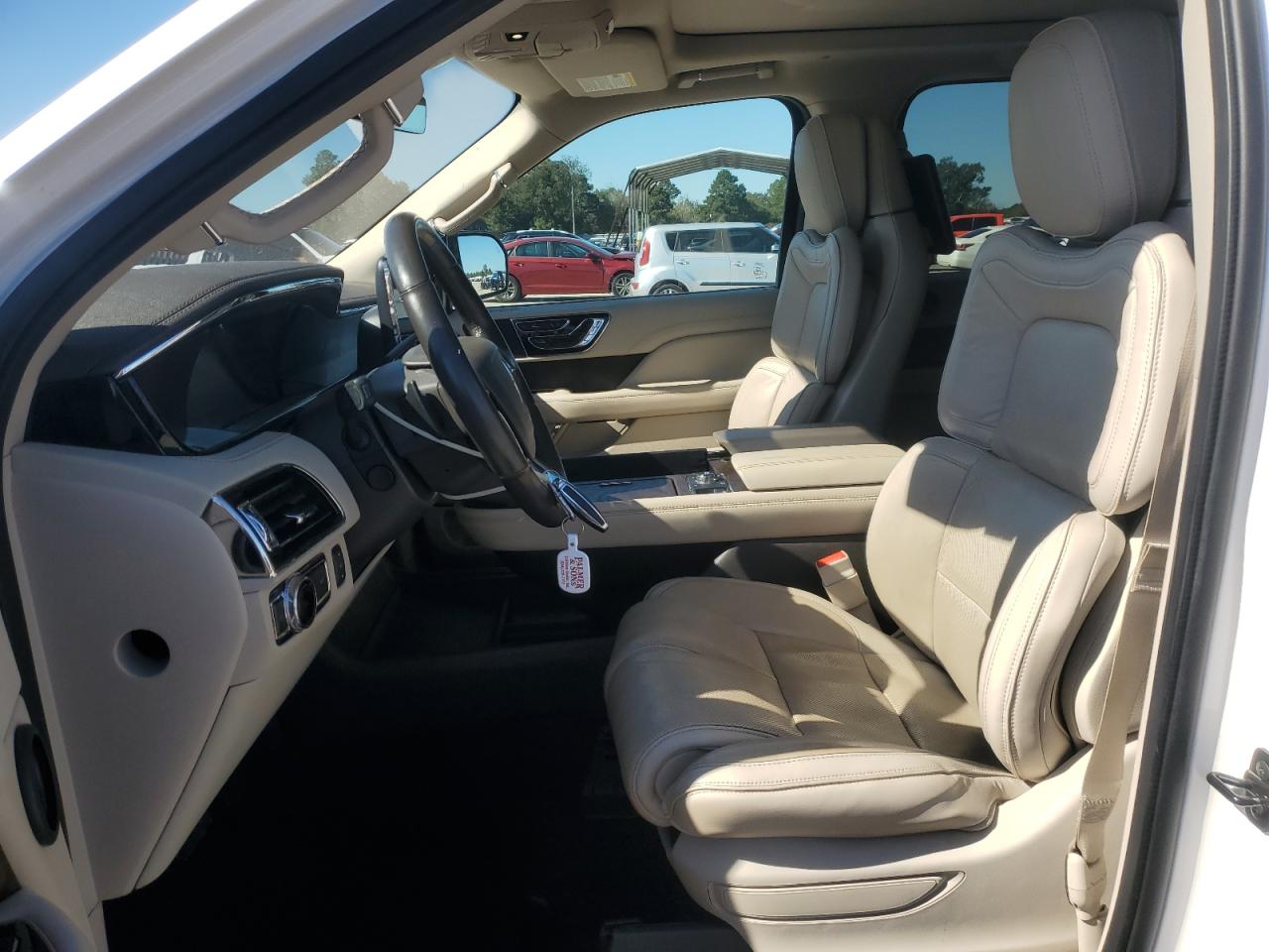 2019 Lincoln Navigator L Reserve VIN: 5LMJJ3LTXKEL09207 Lot: 90299845