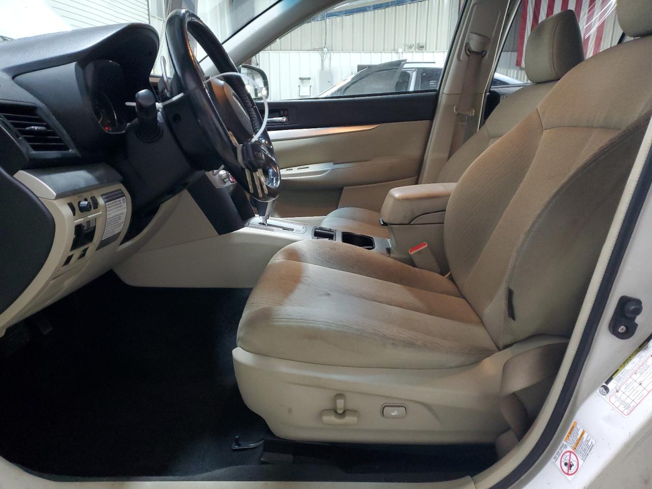 2011 Subaru Outback 2.5I Premium VIN: 4S4BRCCC2B3397813 Lot: 82192325