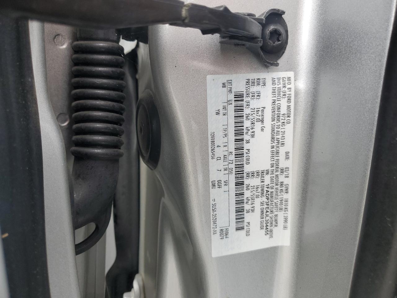 2018 Ford Focus Se VIN: 1FADP3FE4JL304455 Lot: 84470675