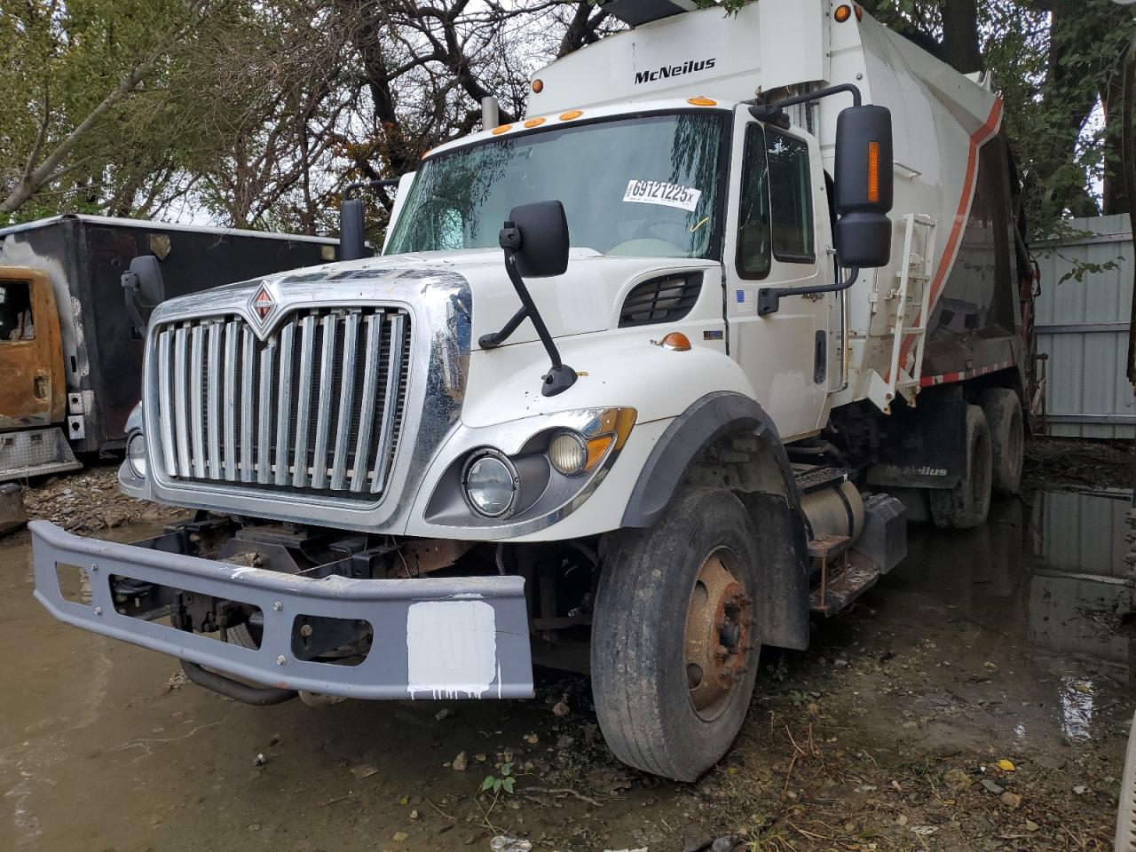 2010 International 7400 Refuse Truck white other diesel 1HTWGAZR6AJ271110 photo #3