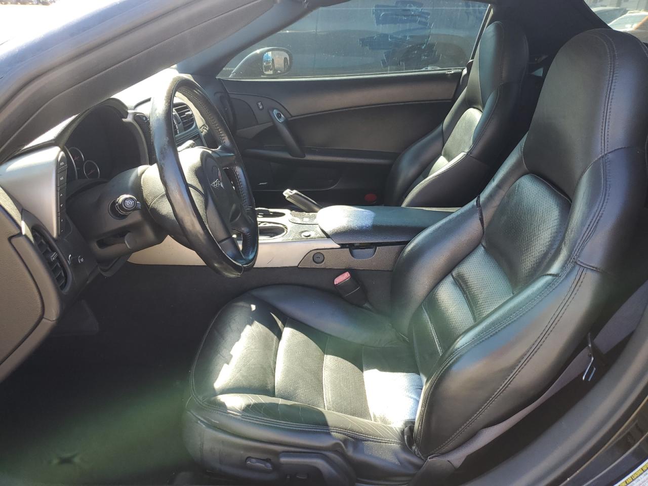 2005 Chevrolet Corvette VIN: 1G1YY34U055114304 Lot: 84749495