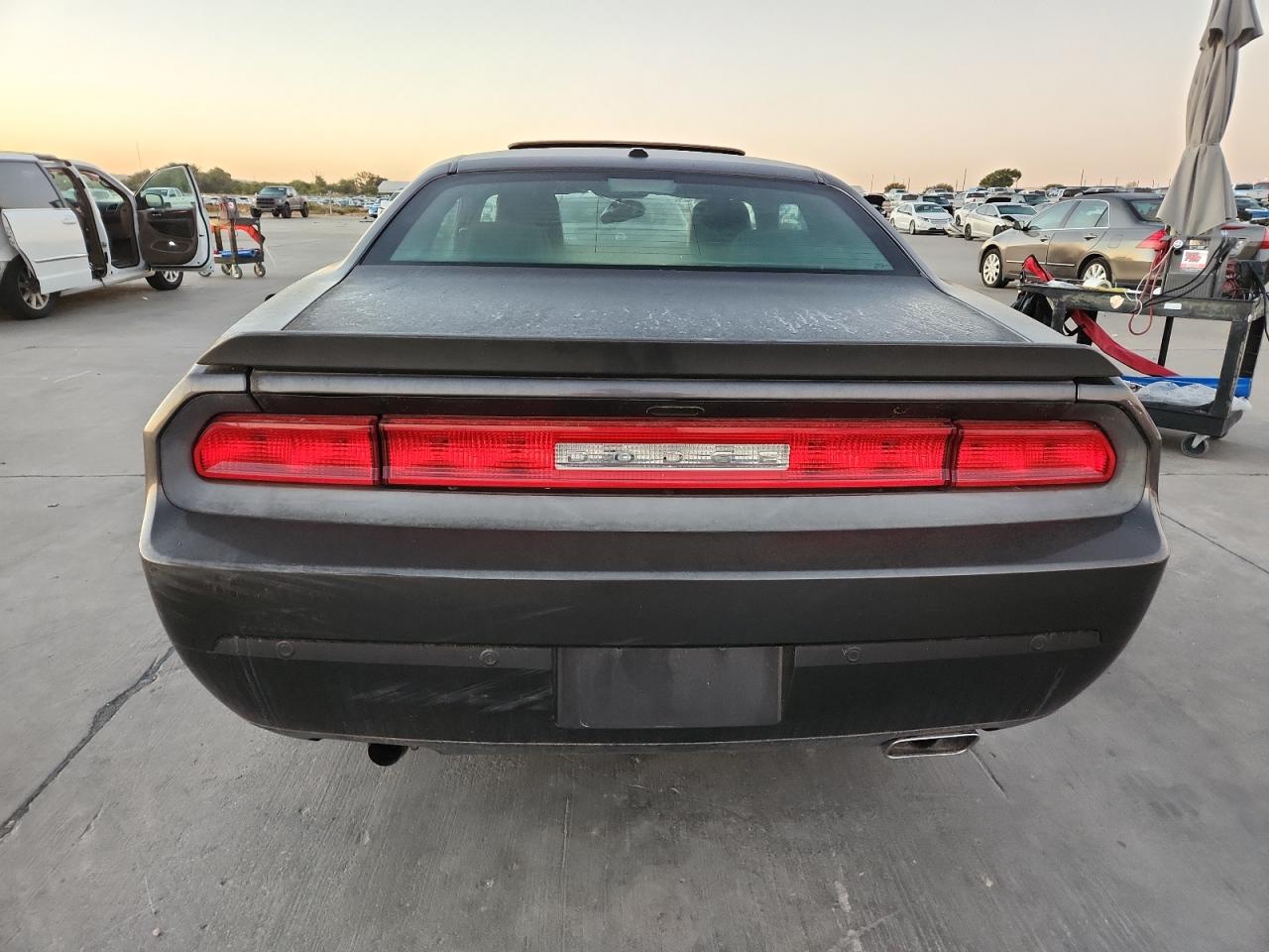 2013 Dodge Challenger R/T VIN: 2C3CDYBT7DH674305 Lot: 89642955