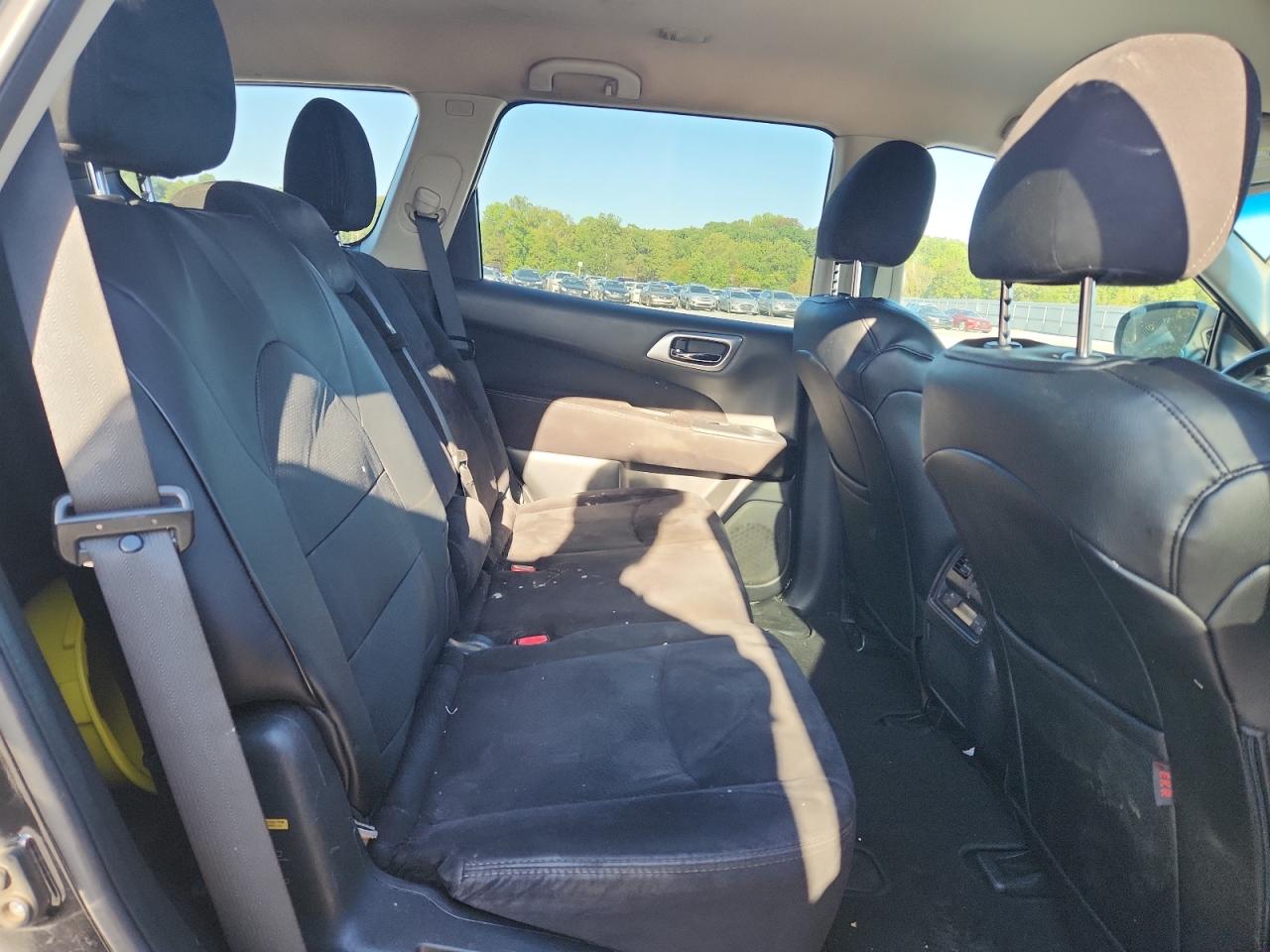 2015 Nissan Pathfinder S VIN: 5N1AR2MMXFC657586 Lot: 81954165