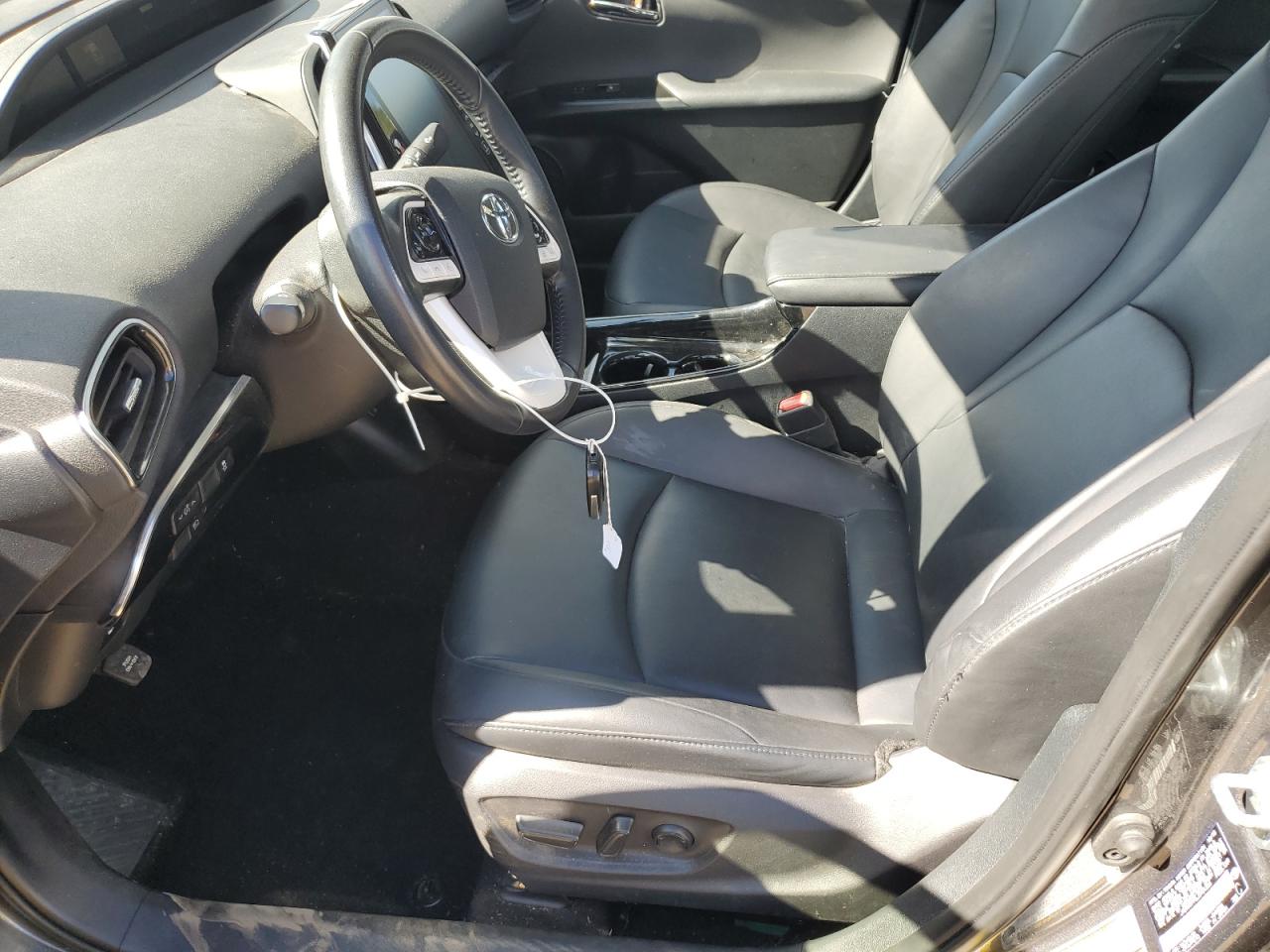 2018 Toyota Prius Prime VIN: JTDKARFP6J3101266 Lot: 82196235