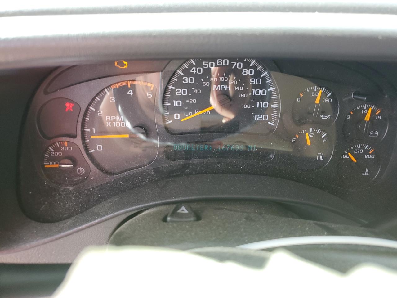 2005 Chevrolet Silverado K2500 Heavy Duty VIN: 1GCHK23285F943456 Lot: 81920025