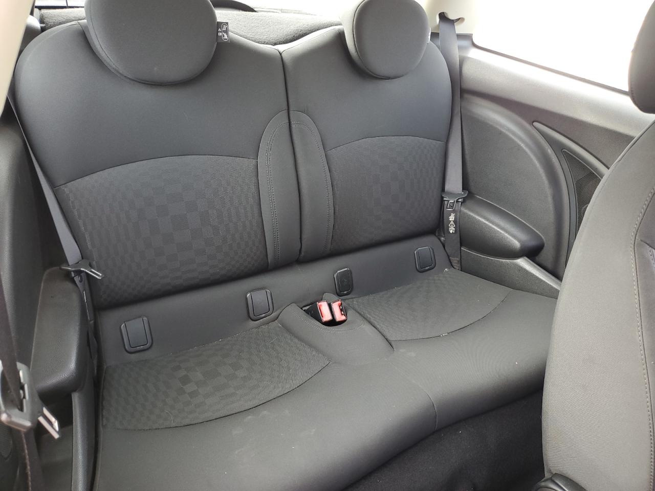 2011 Mini Cooper S VIN: WMWSV3C50BTY23268 Lot: 90950795