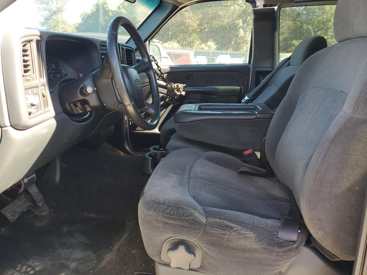 2002 Chevrolet Silverado C1500 VIN: 2GCEC19T921331022 Lot: 82339255