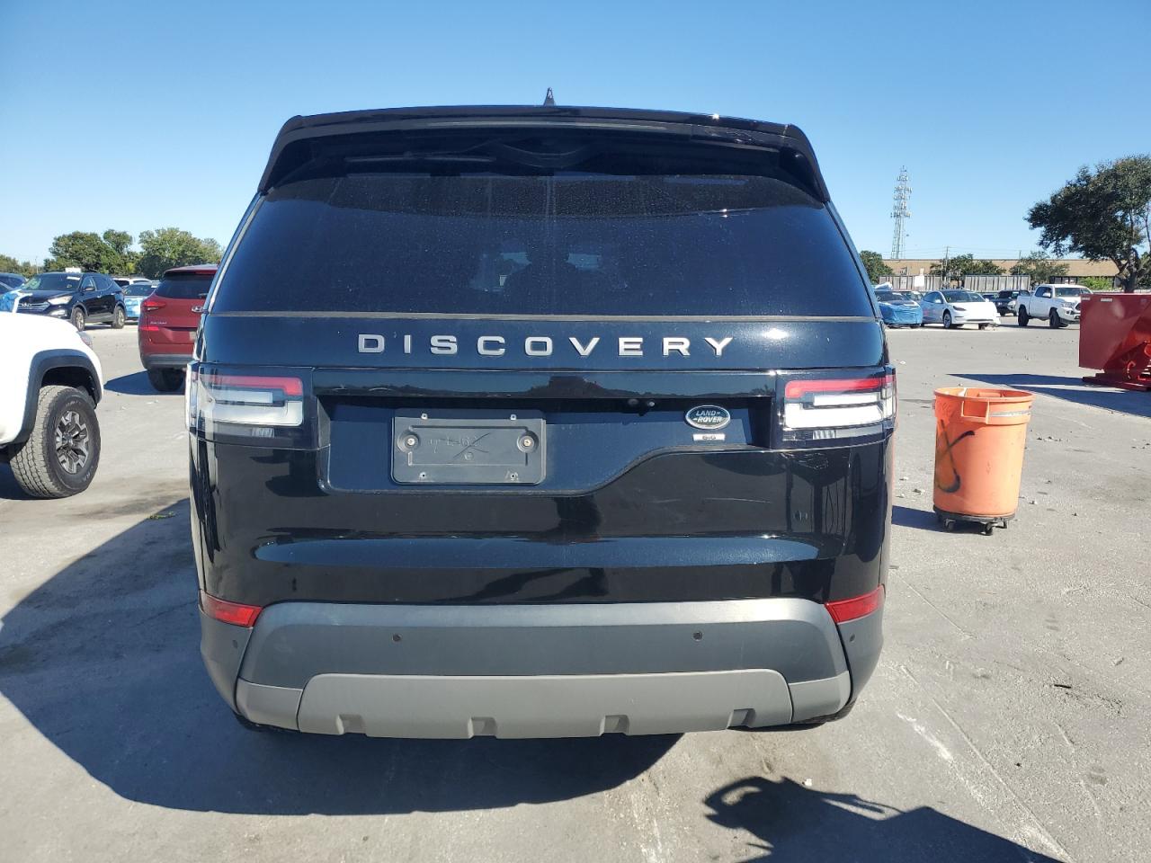 2020 Land Rover Discovery Se VIN: SALRG2RVXL2427488 Lot: 90950025
