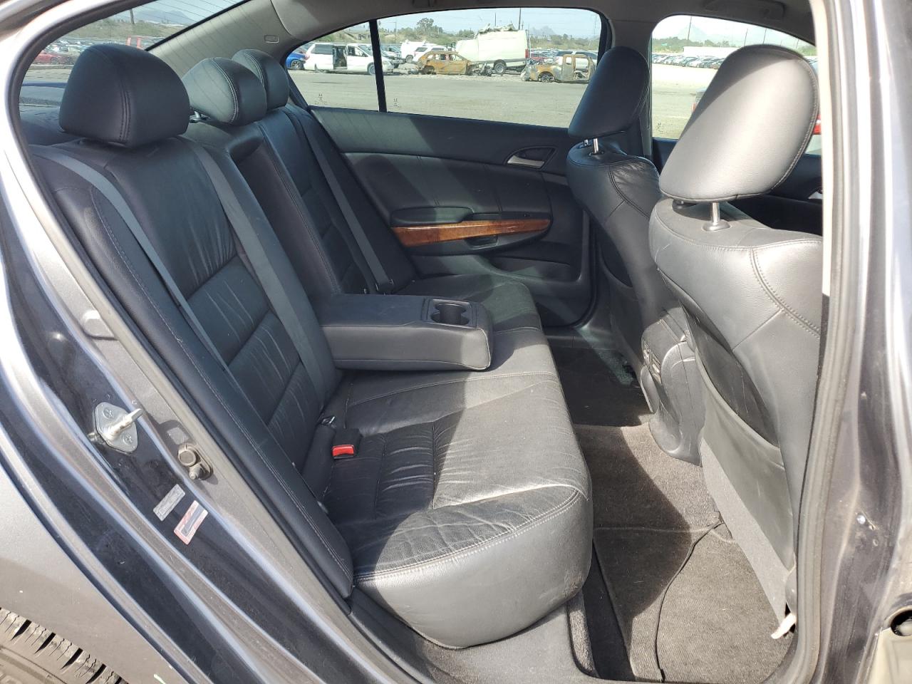 2011 Honda Accord Exl VIN: 1HGCP3F86BA026558 Lot: 85566155