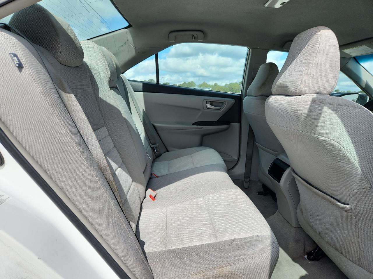 2015 Toyota Camry Le VIN: 4T1BF1FK0FU940043 Lot: 85265465