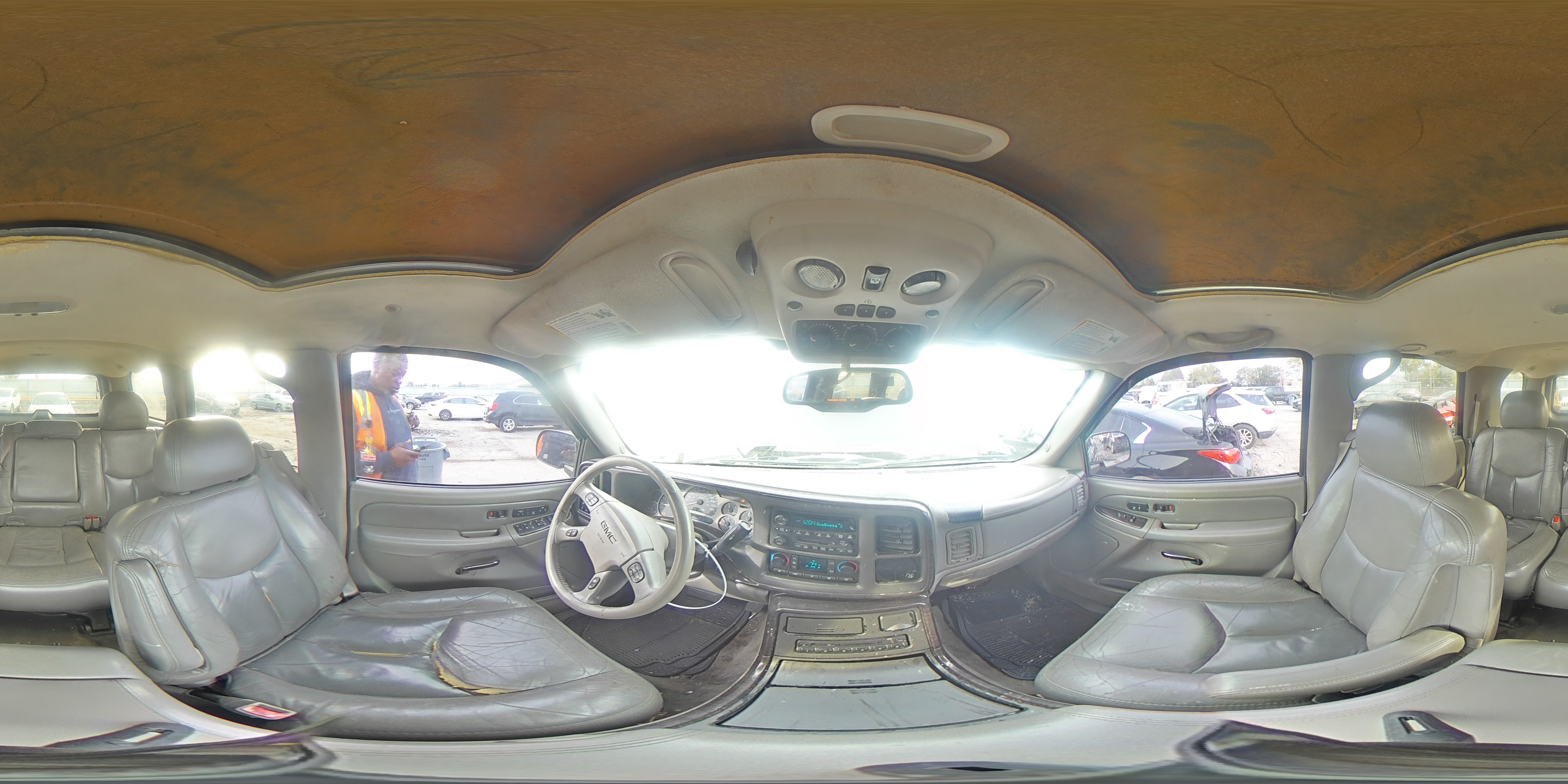 2004 GMC Yukon Denali VIN: 1GKEK63U64J313351 Lot: 82255735