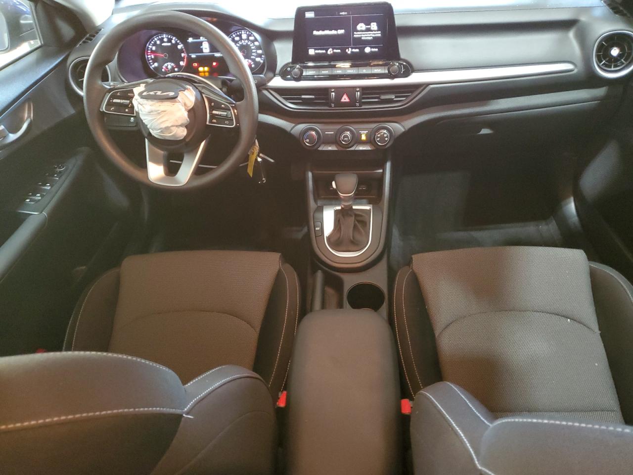 2023 Kia Forte Lx VIN: 3KPF24AD6PE530388 Lot: 82110915