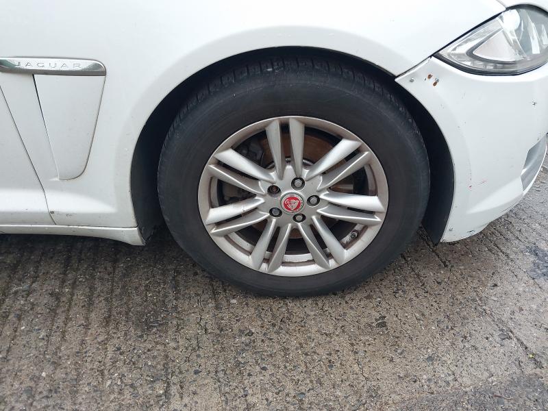 2015 JAGUAR XF 2.2D [163] LUXURY 4DR AUTO