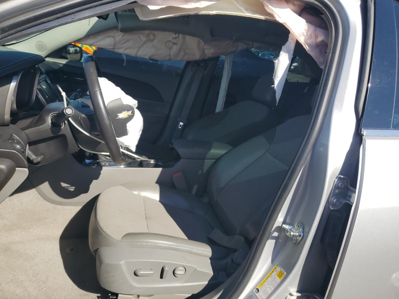 2015 Chevrolet Malibu 2Lt VIN: 1G11D5SL5FF343205 Lot: 82383465