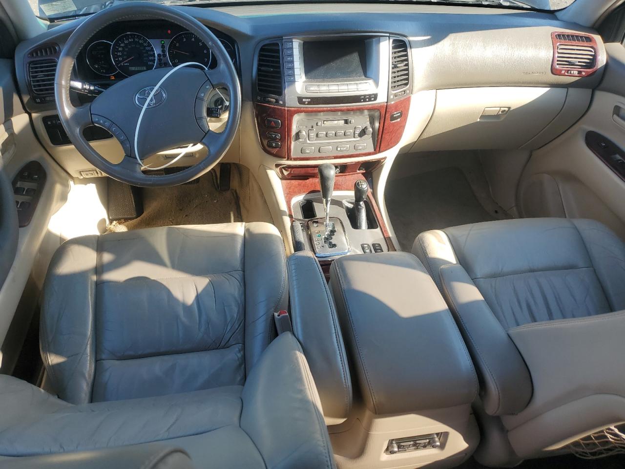 2005 Toyota Land Cruiser VIN: JTEHT05J852070087 Lot: 82571845