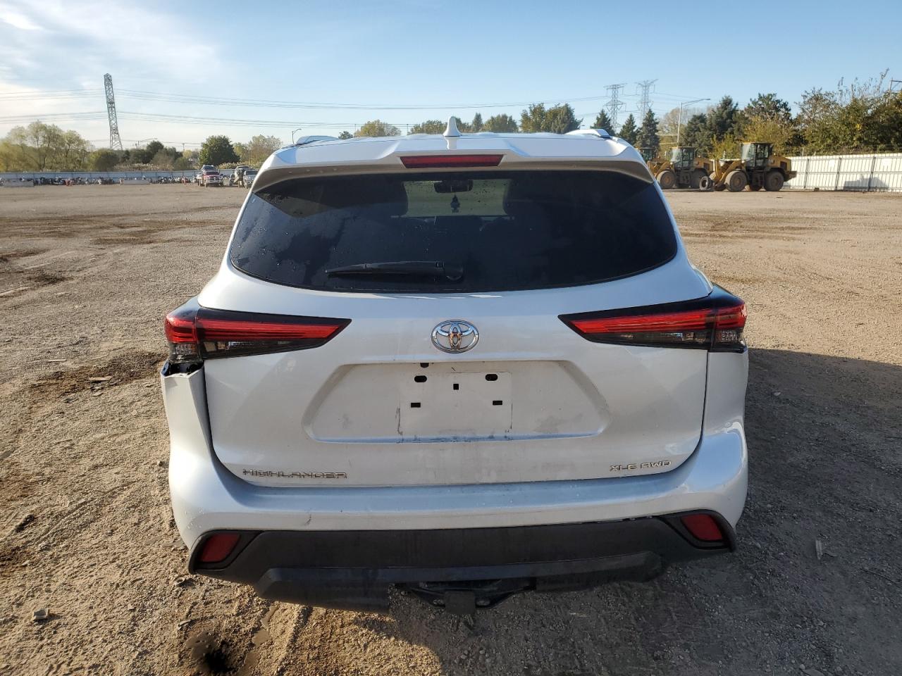 2022 Toyota Highlander Xle VIN: 5TDGZRBH1NS243672 Lot: 87210815