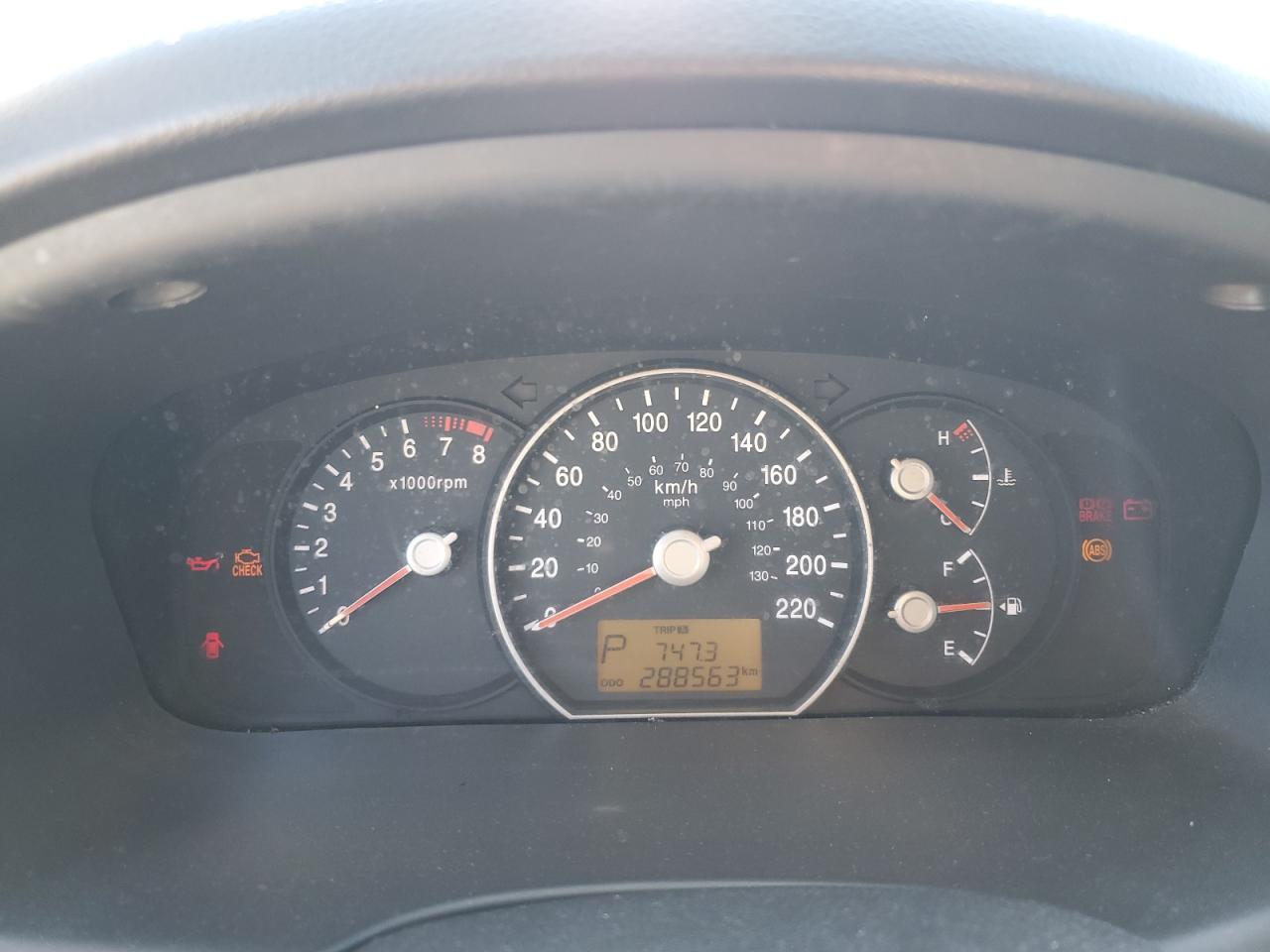 2009 Kia Rondo Base VIN: KNAFG528X97259442 Lot: 84961815