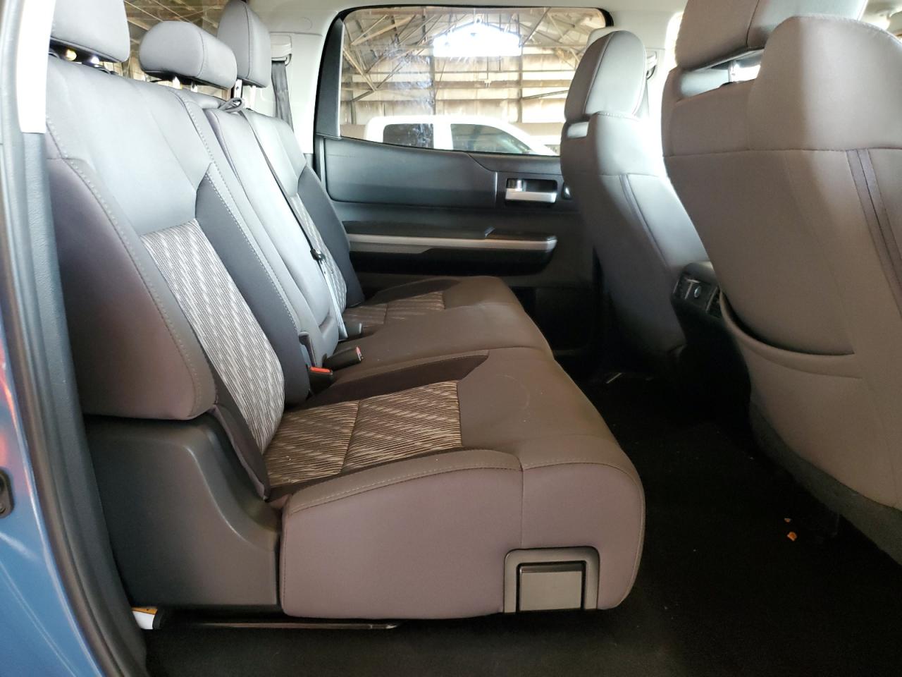 2019 Toyota Tundra Crewmax Sr5 VIN: 5TFDY5F15KX832192 Lot: 85008795