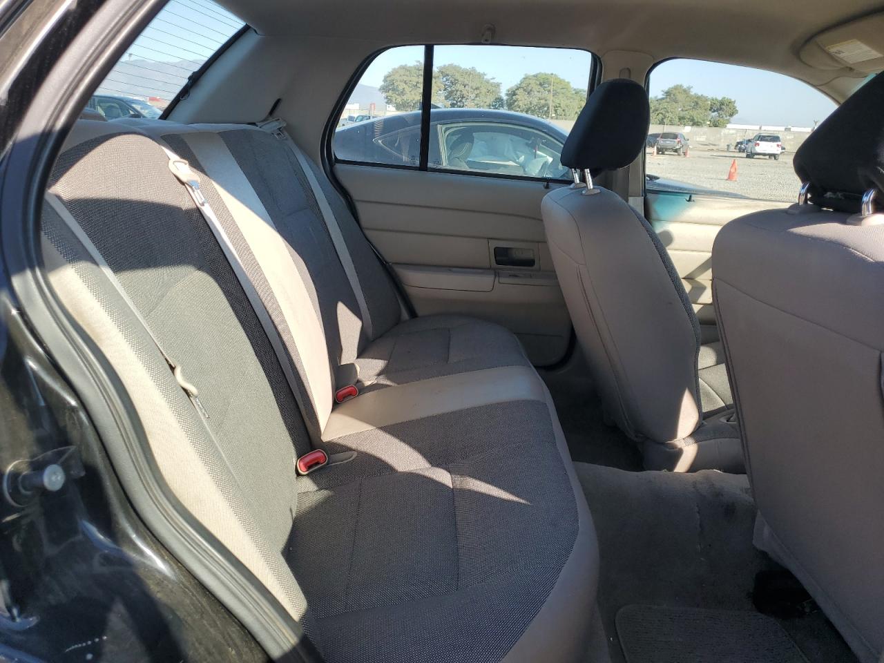 2011 Ford Crown Victoria Police Interceptor VIN: 2FABP7BV6BX109725 Lot: 90056965