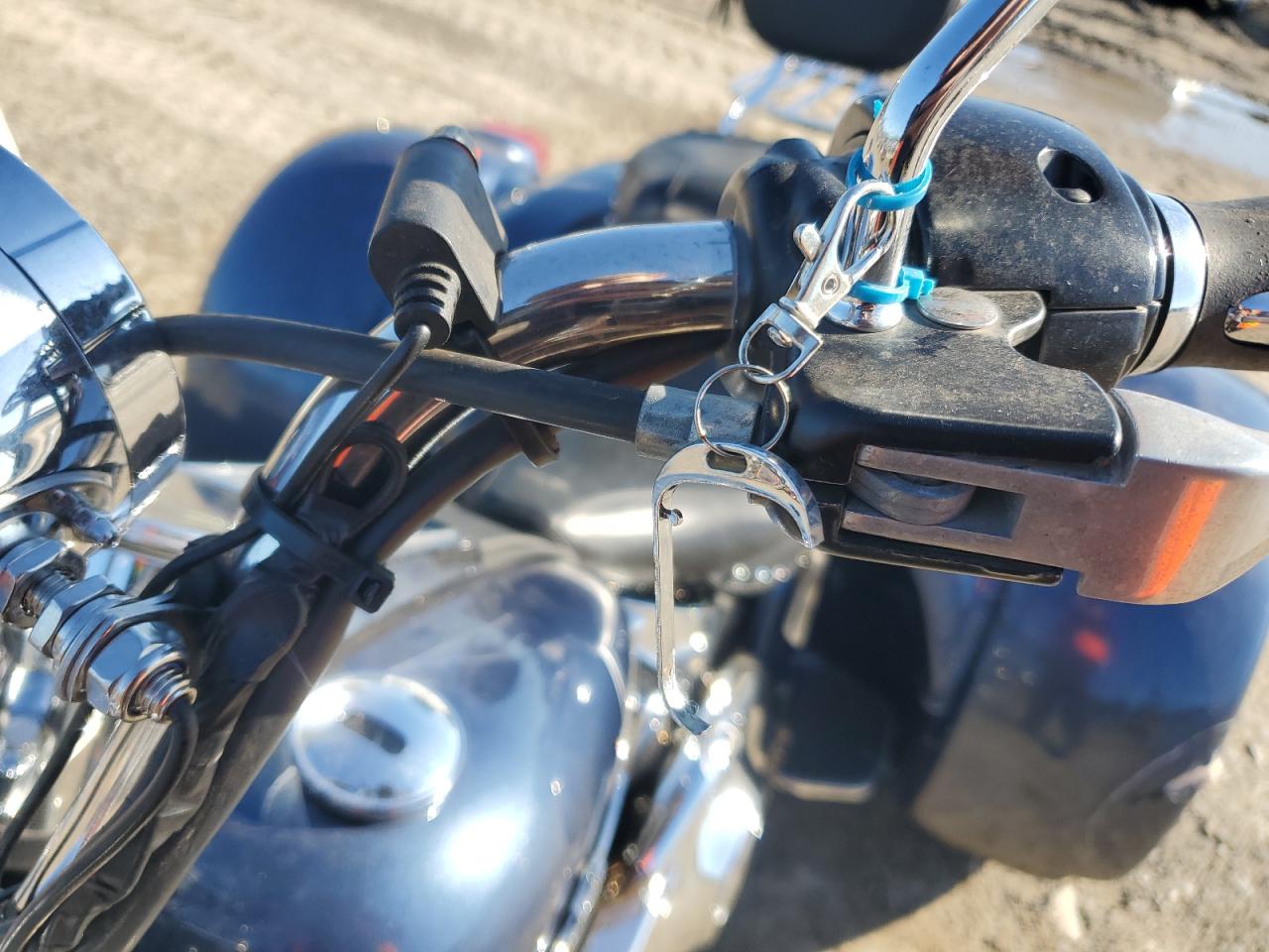 2003 Harley-Davidson Flstci VIN: 1HD1BWB133Y023171 Lot: 90669435