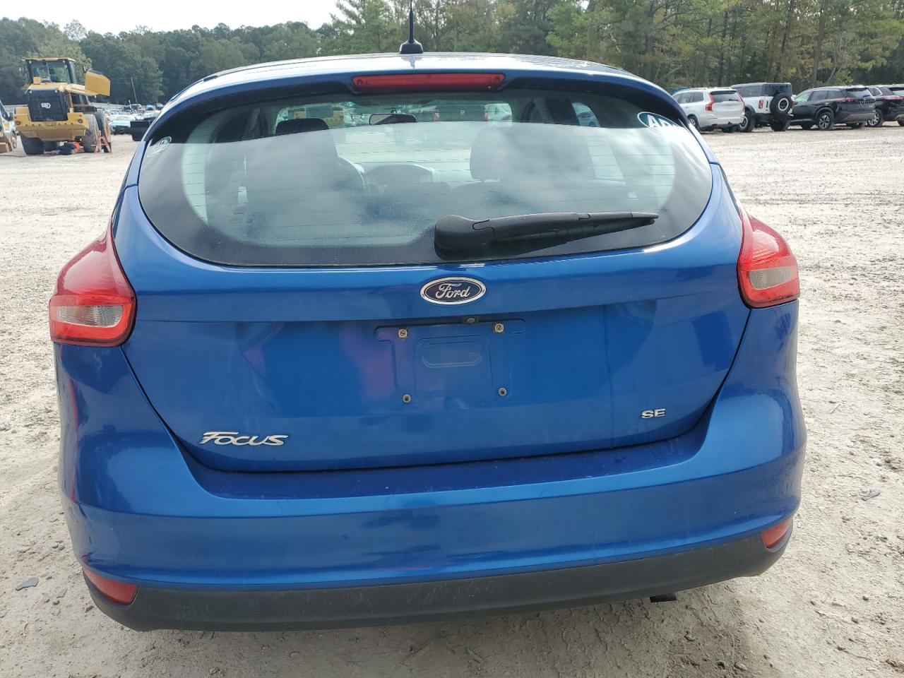 2018 Ford Focus Se VIN: 1FADP3K27JL295553 Lot: 85077905