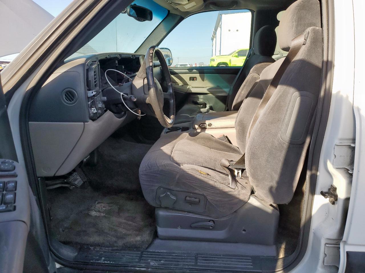 2002 Chevrolet Suburban C1500 VIN: 1GNEC16Z02J141616 Lot: 86280055