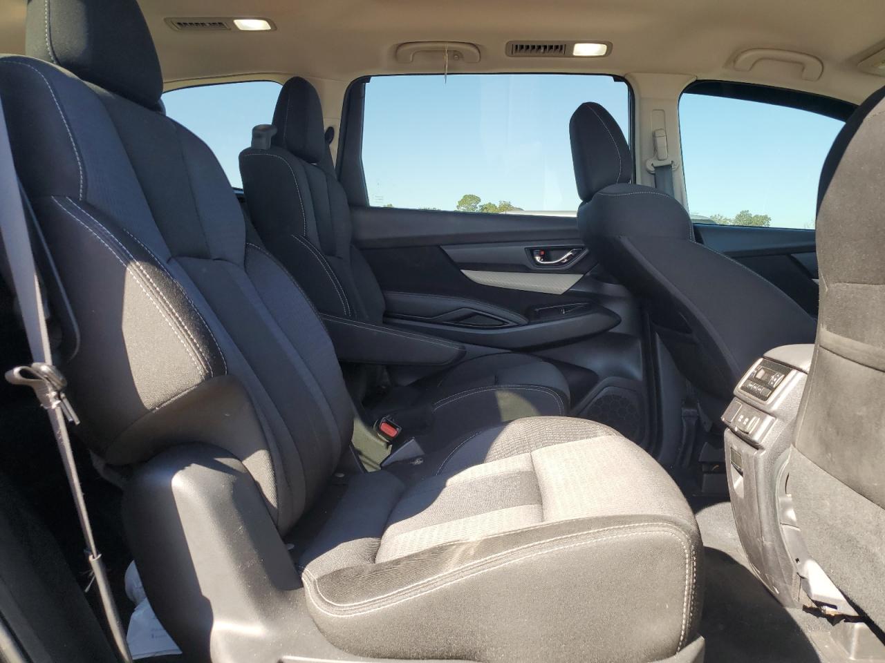 2021 Subaru Ascent Premium VIN: 4S4WMAFD8M3405828 Lot: 82303445