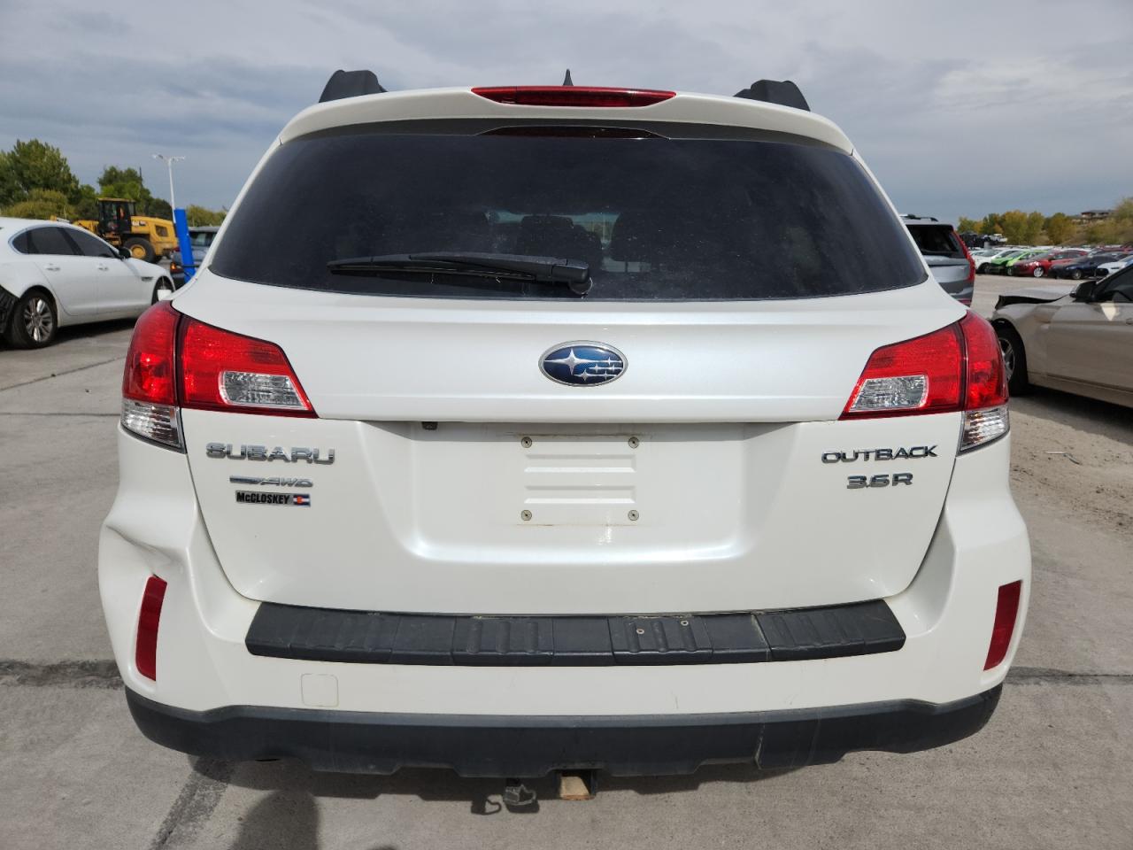 2014 Subaru Outback 3.6R Limited VIN: 4S4BRDMC4E2230769 Lot: 82366565