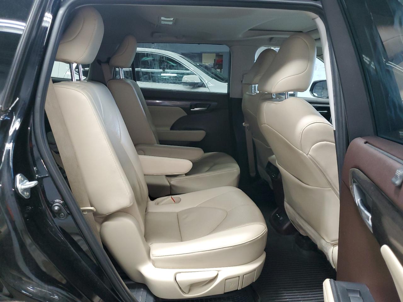 2021 Toyota Highlander Hybrid Limited VIN: 5TDXBRCH3MS017585 Lot: 82331435