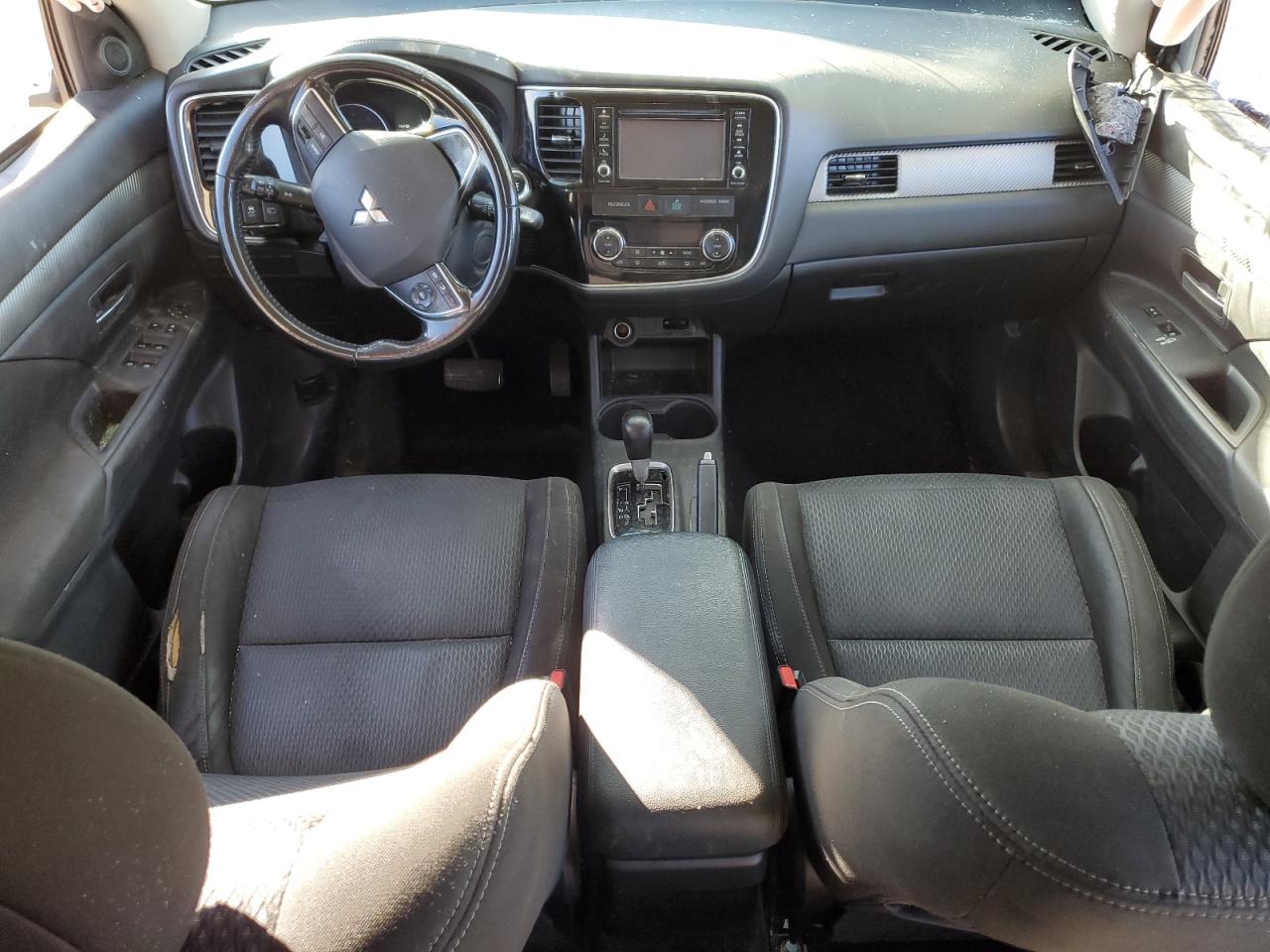 2016 Mitsubishi Outlander Se VIN: JA4AZ3A31GZ055786 Lot: 82411575