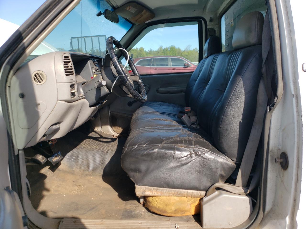 1998 GMC Sierra C1500 VIN: 1GTEC14WXWZ511267 Lot: 84565565