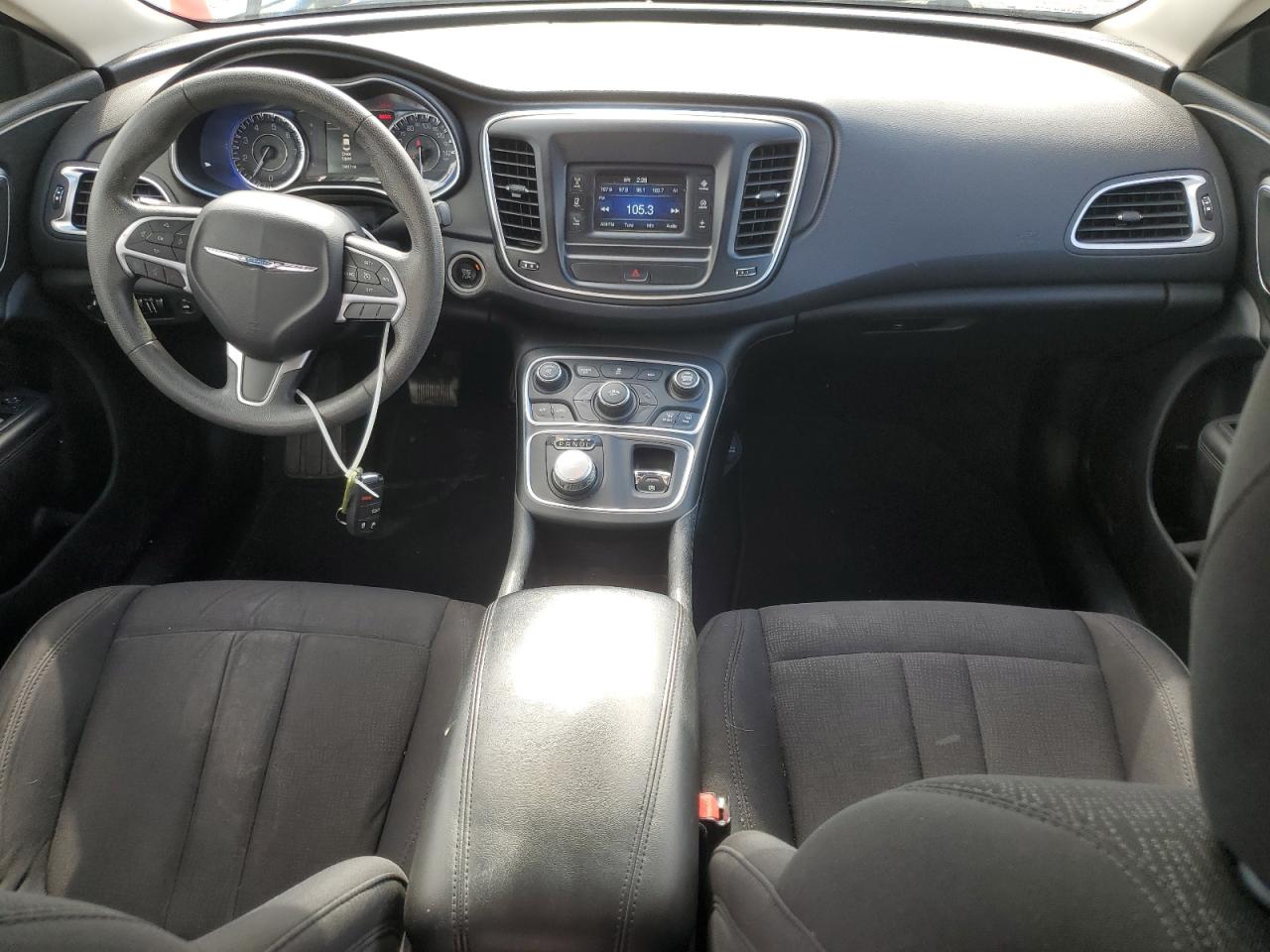 2015 Chrysler 200 Limited VIN: 1C3CCCAB2FN605384 Lot: 90590535