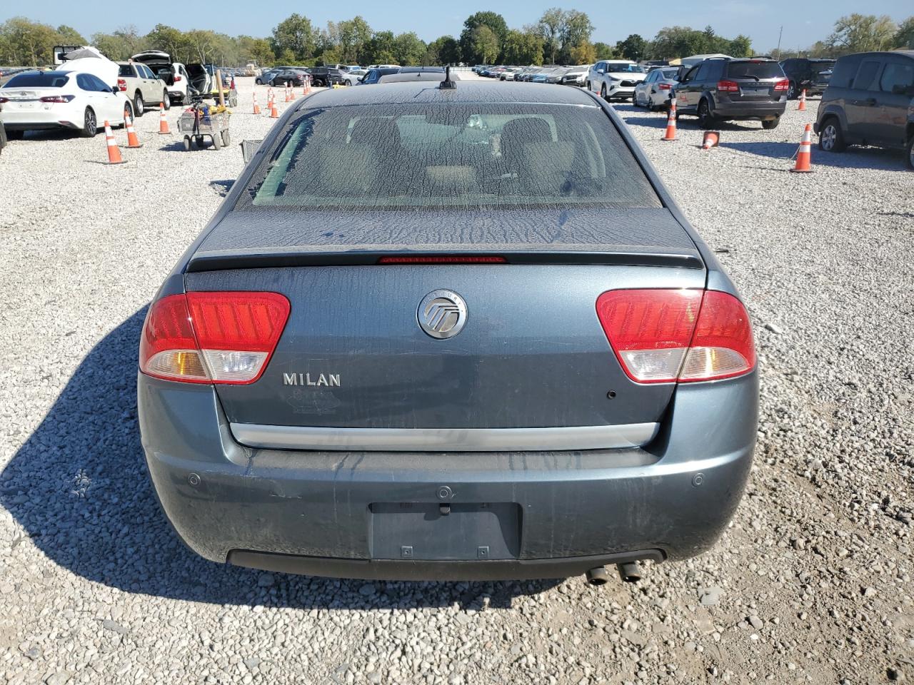 2011 Mercury Milan VIN: 3MEHM0HA4BR603510 Lot: 81771995