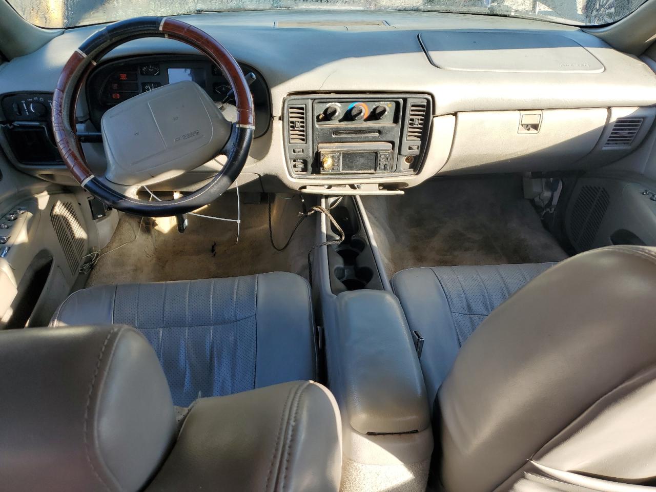 1995 Chevrolet Caprice / Impala Classic Ss VIN: 1G1BL52P9SR191075 Lot: 89544755