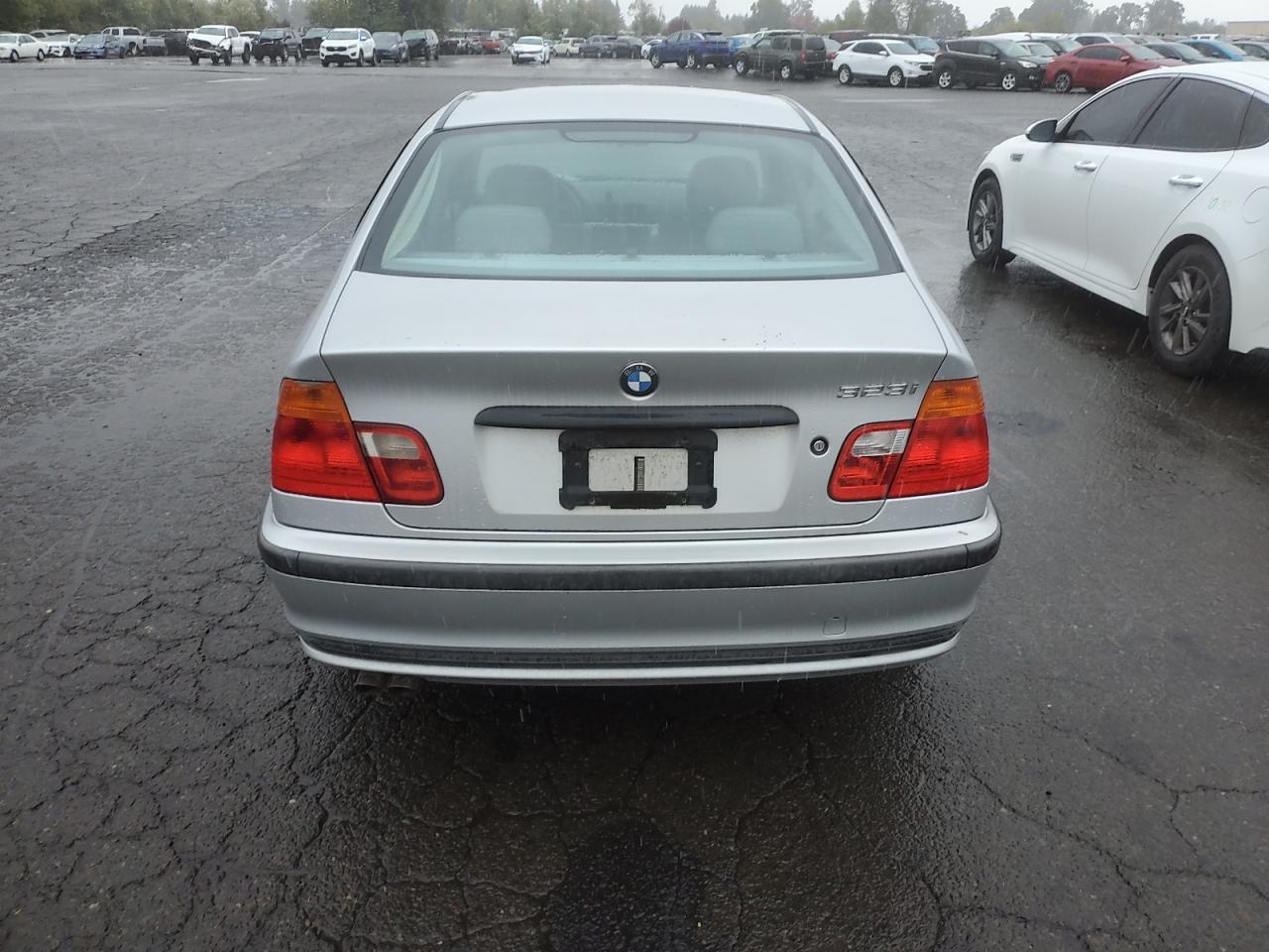2000 BMW 323 I VIN: WBAAM3349YFP81809 Lot: 84292585