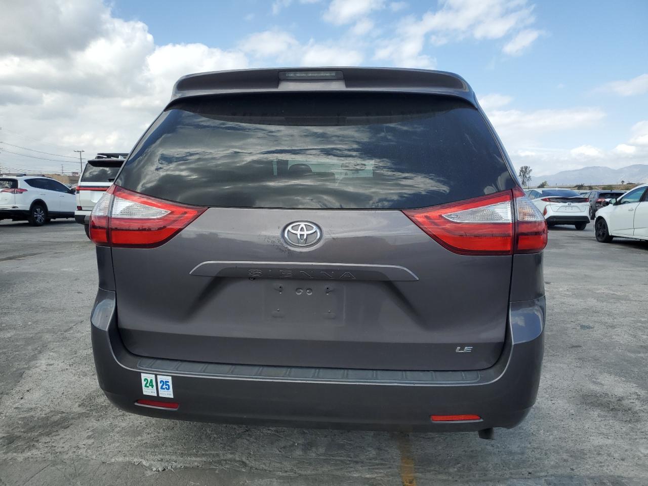 2015 Toyota Sienna Le VIN: 5TDKK3DC8FS629214 Lot: 82405195