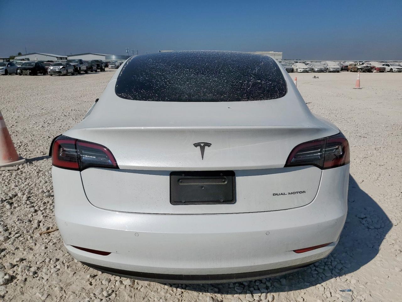 2022 Tesla Model 3 VIN: 5YJ3E1EB8NF341217 Lot: 85102215