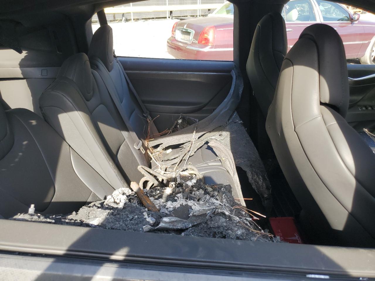 2017 Tesla Model X VIN: 5YJXCAE21HF058122 Lot: 85474495