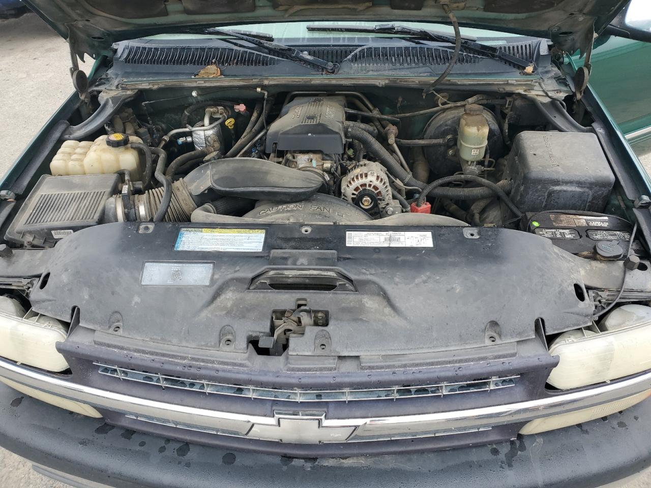 2000 Chevrolet Silverado C1500 VIN: 1GCEC19V7YZ324118 Lot: 82532595