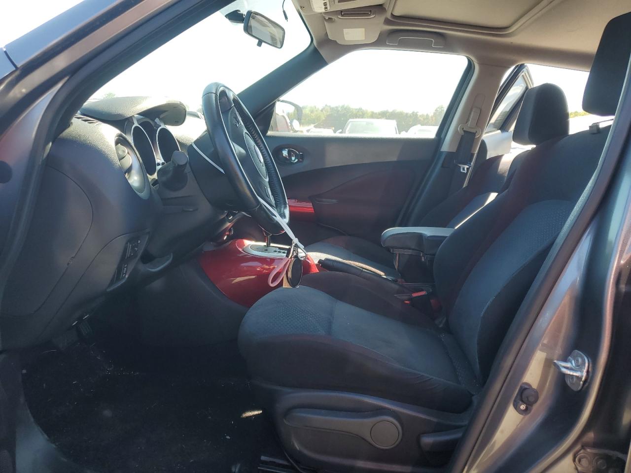 2015 Nissan Juke S VIN: JN8AF5MV4FT550349 Lot: 84615265