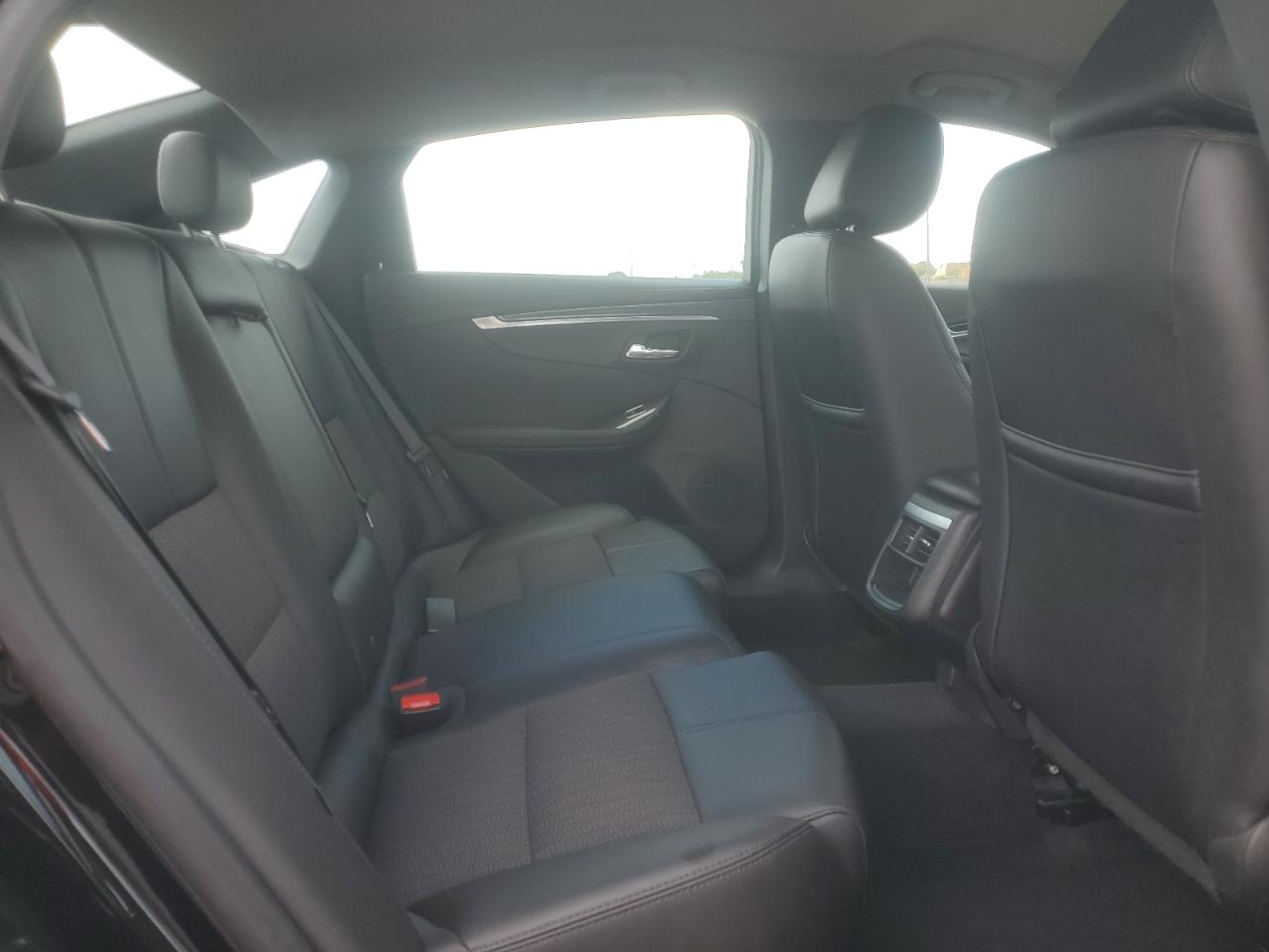 2017 Chevrolet Impala Lt VIN: 2G1105S31H9175618 Lot: 82205305