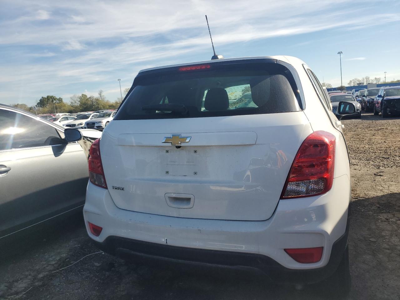 2020 Chevrolet Trax Ls VIN: KL7CJKSB8LB062742 Lot: 85666925