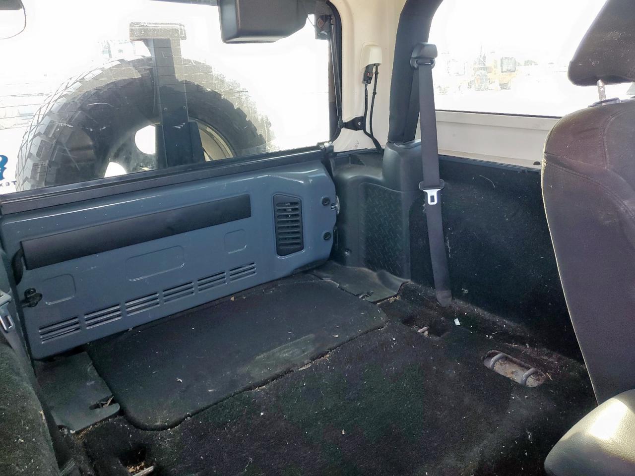 2014 Jeep Wrangler Sport VIN: 1C4AJWAG0EL308436 Lot: 81949885