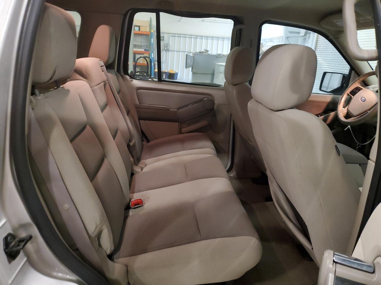 2006 Ford Explorer Xlt VIN: 1FMEU73E06UB22977 Lot: 82424035