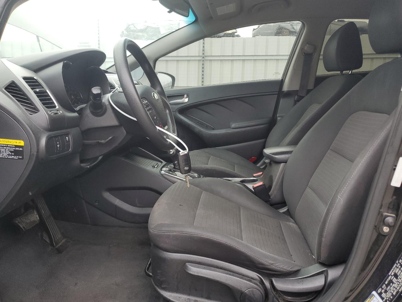 2018 Kia Forte Lx VIN: 3KPFL4A7XJE165986 Lot: 82737275