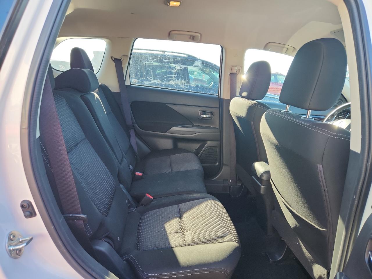 2016 Mitsubishi Outlander Es VIN: JA4AD2A36GZ013705 Lot: 89472095