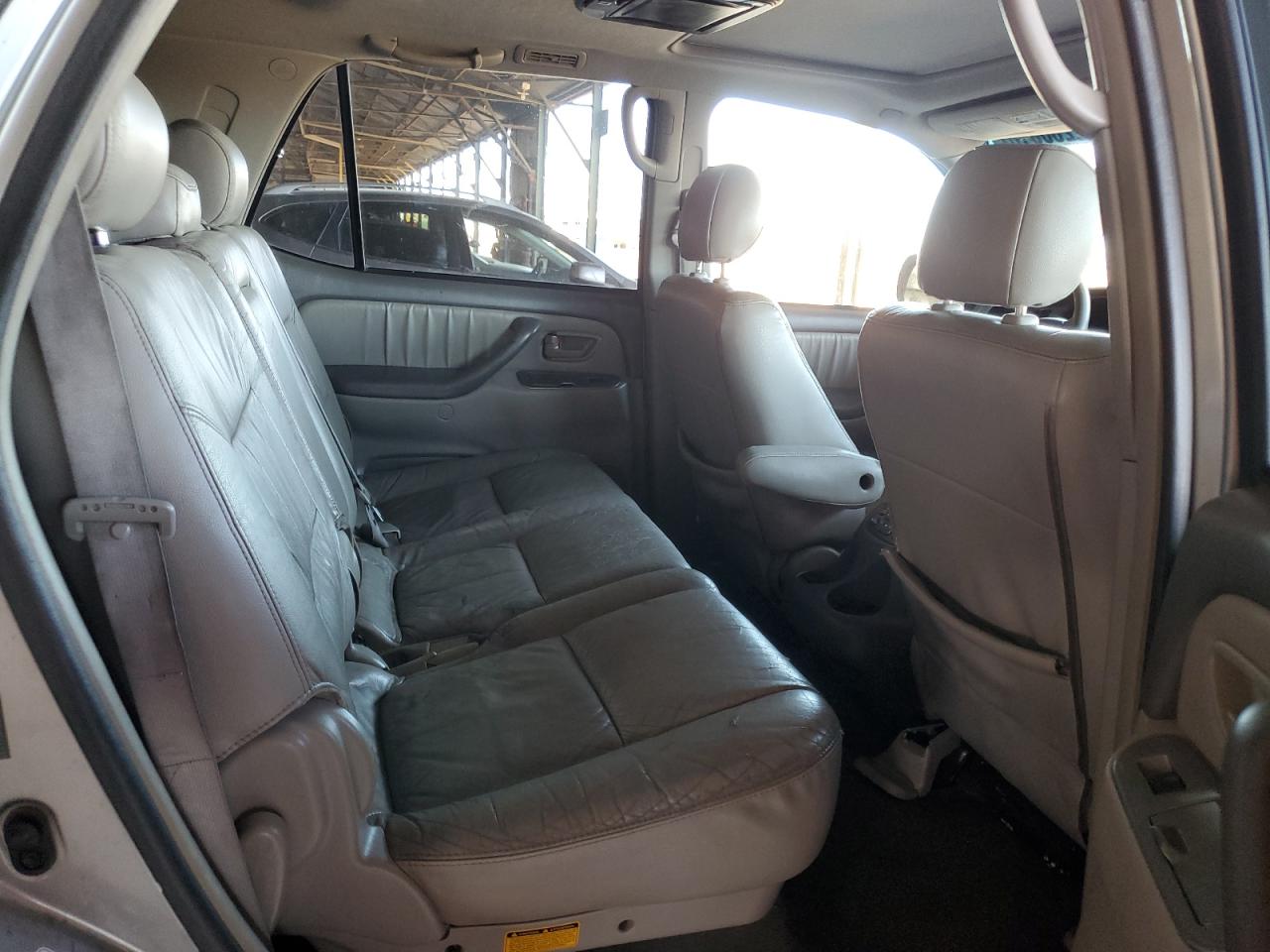 2005 Toyota Sequoia Limited VIN: 5TDZT38A95S252301 Lot: 82260815
