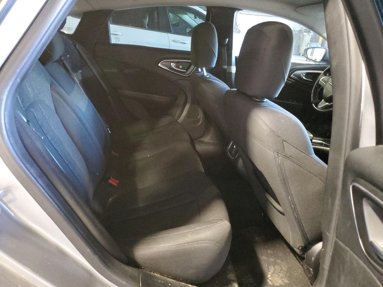 2015 Chrysler 200 Limited VIN: 1C3CCCAB3FN541999 Lot: 84935445