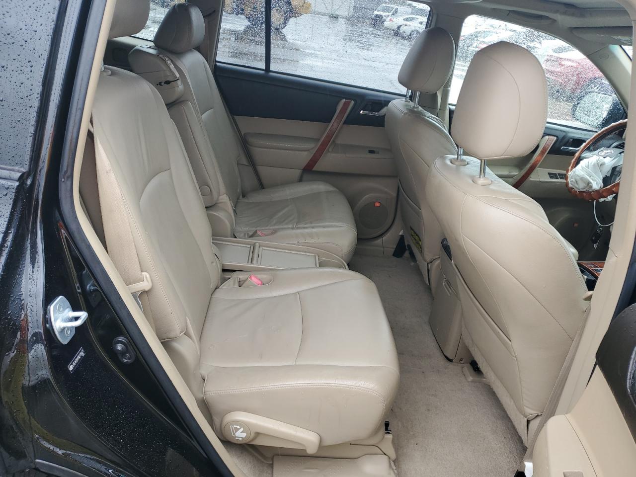 2010 Toyota Highlander Limited VIN: JTEYK3EH2A2105671 Lot: 84068465